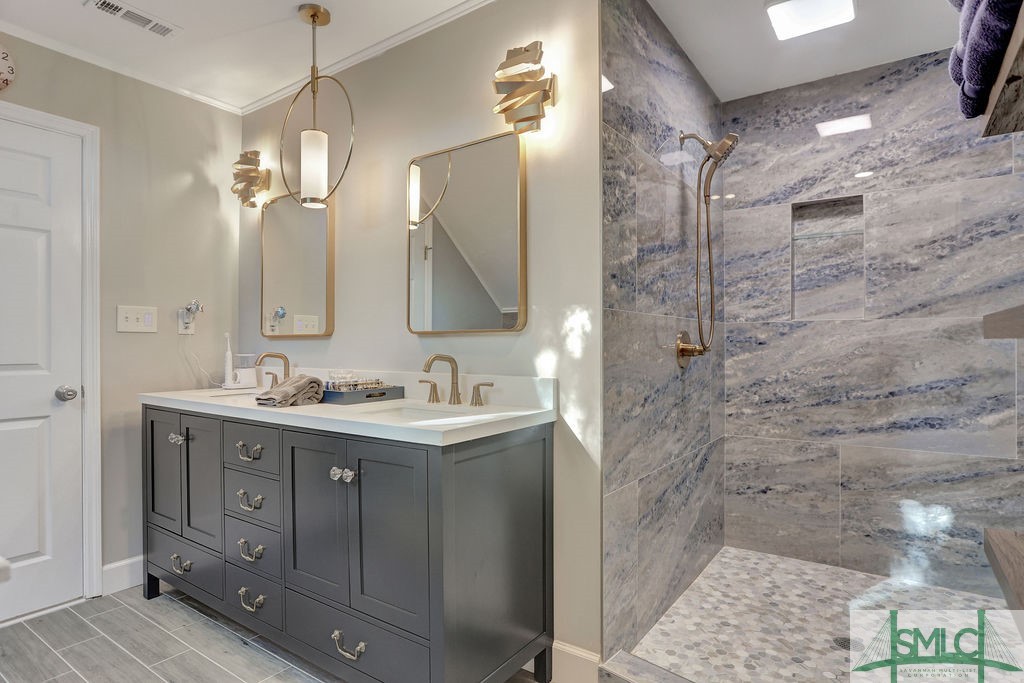 1 Bartow Point Drive