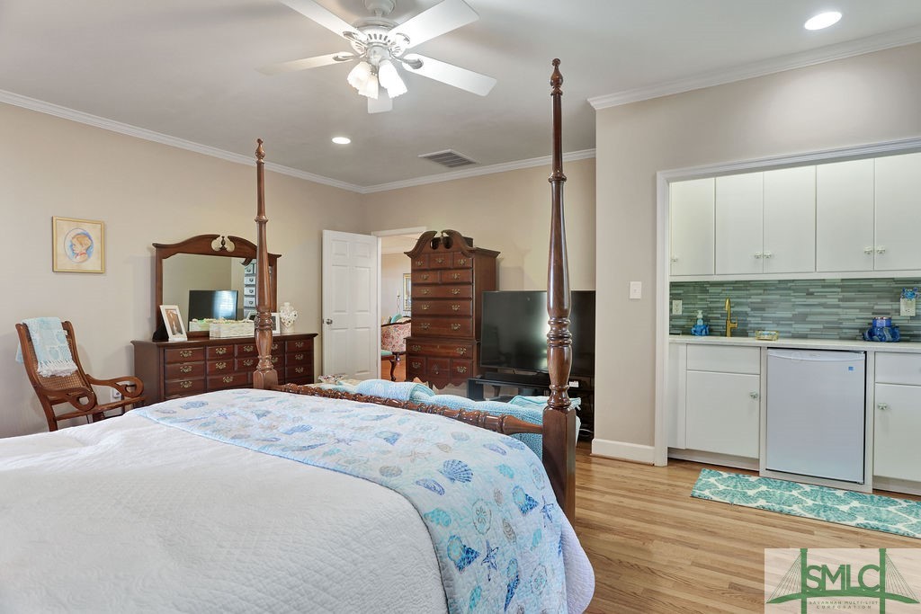 1 Bartow Point Drive