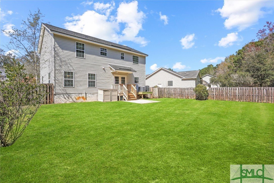 1538 Bradley Boulevard