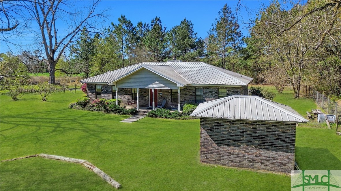 1250 Pless Clifton Road