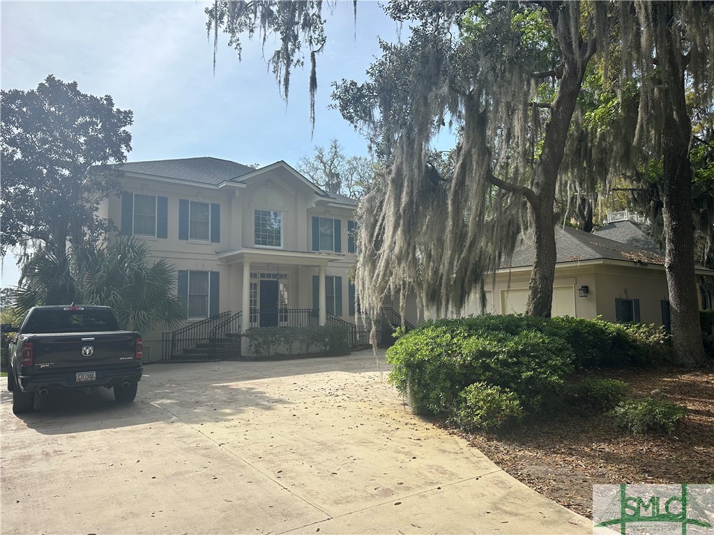 5 Bartow Point Drive