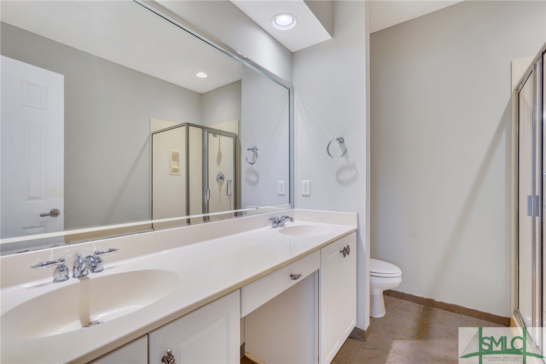 104 Coach House Square