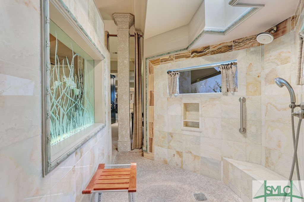 31 Bartow Point Drive