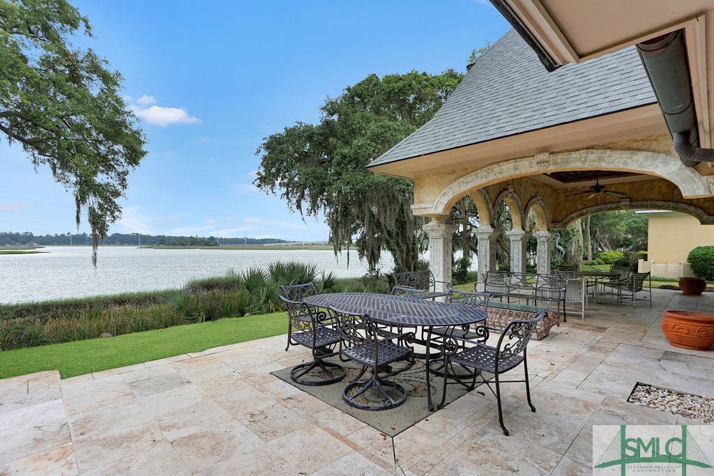 31 Bartow Point Drive