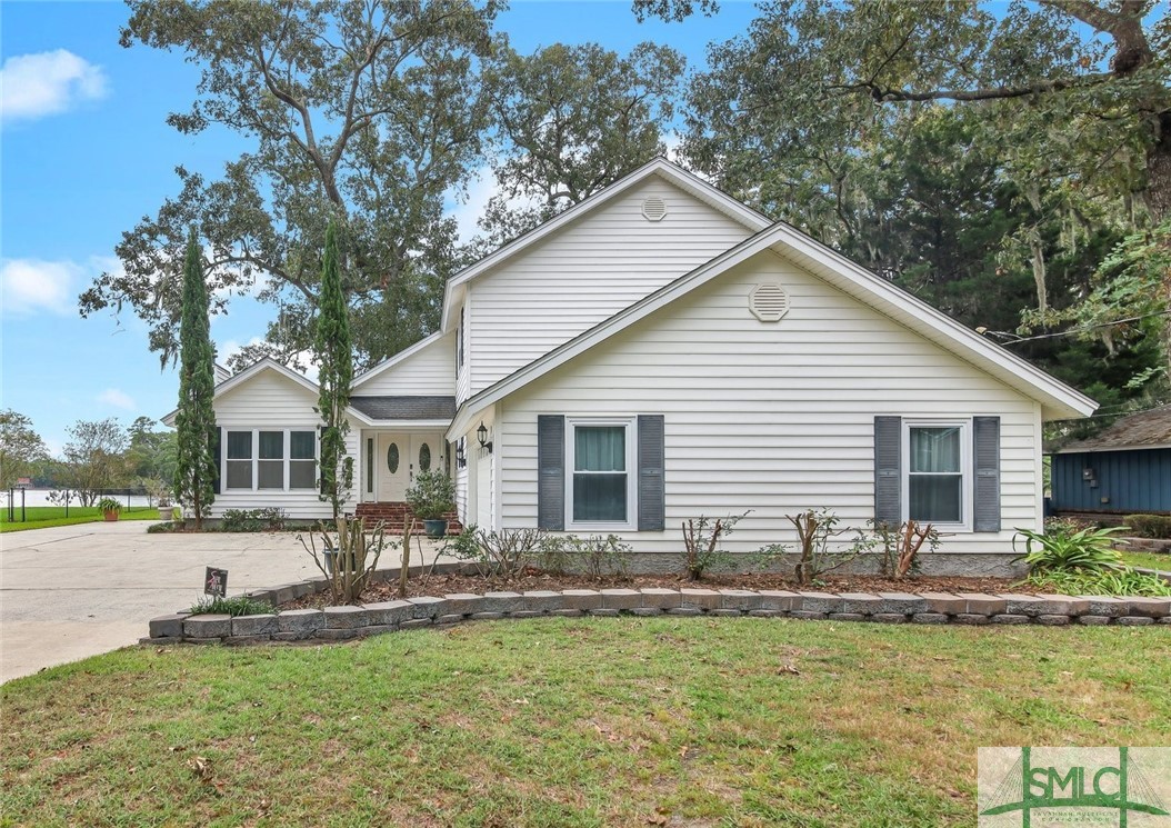 406 Suncrest Boulevard