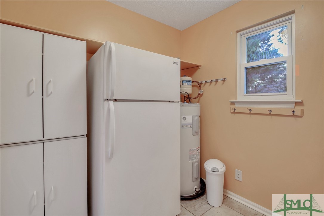 406 Suncrest Boulevard