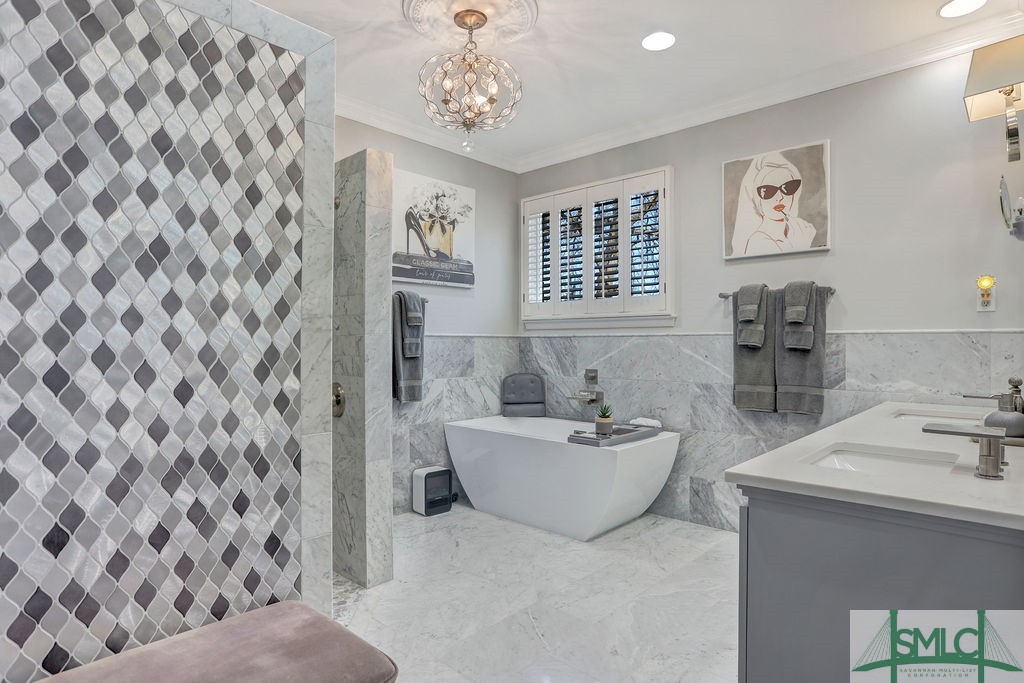 1 Bartow Point Drive