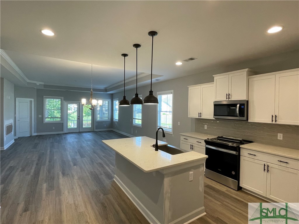 137 Waterside Lane