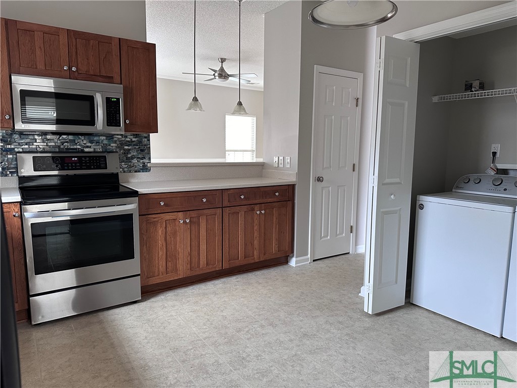 110 Coach House Square