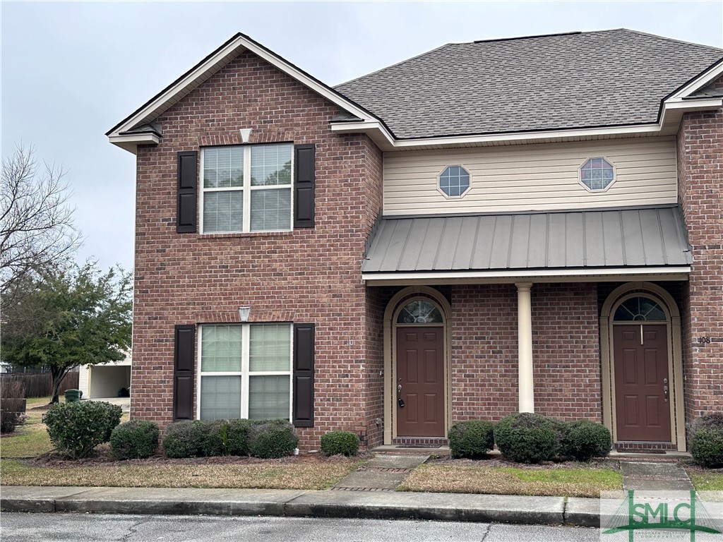 110 Coach House Square