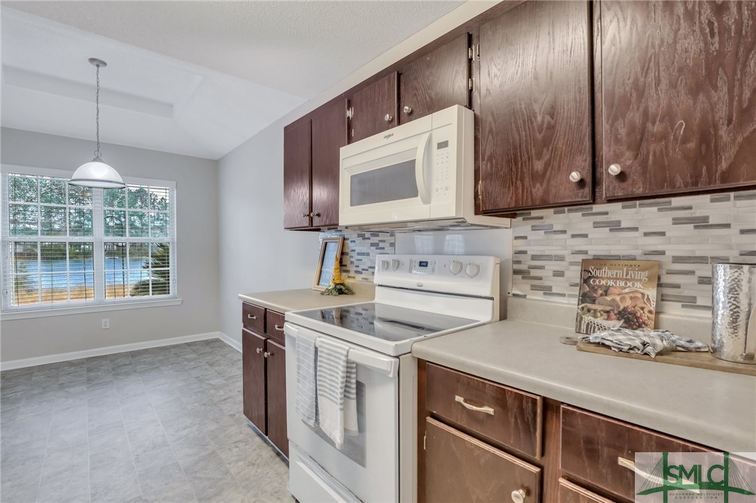 36 Bluelake Boulevard