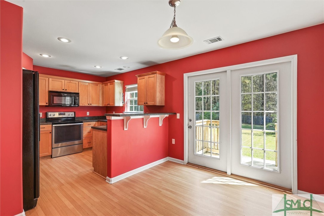 1538 Bradley Boulevard