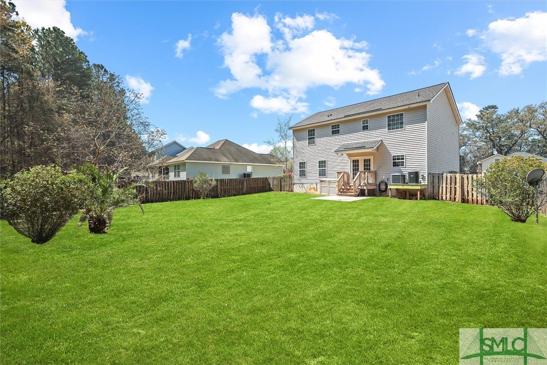 1538 Bradley Boulevard