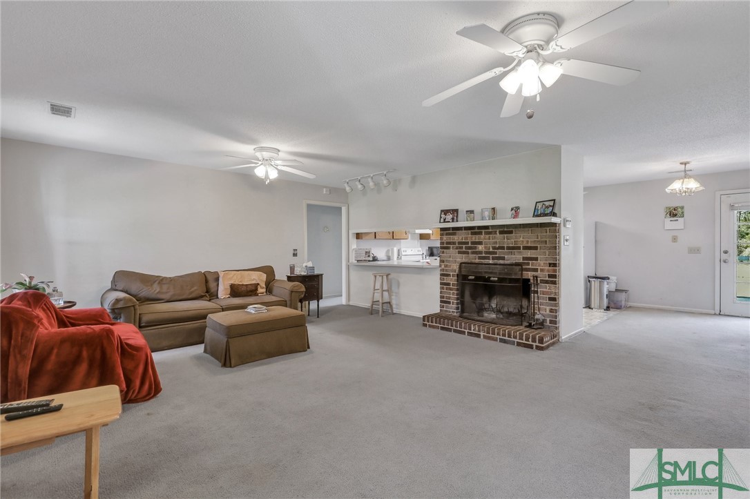 1250 Pless Clifton Road