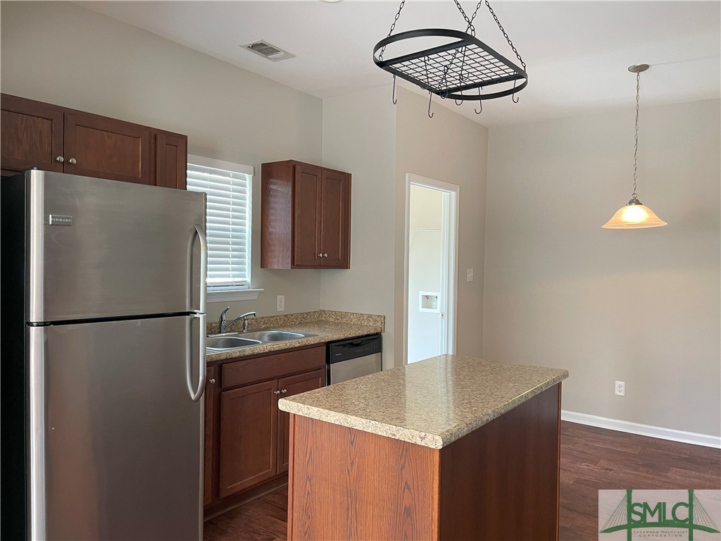 411 Olde Ivey Square