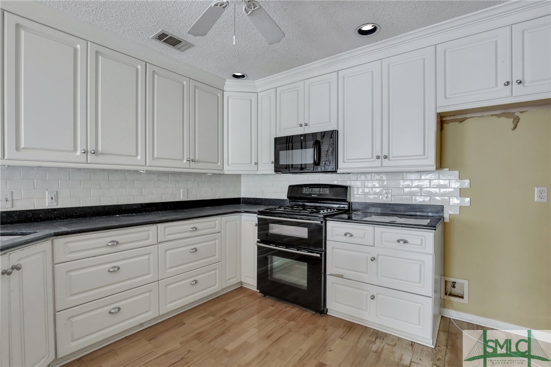 5 Pipers Pond Lane