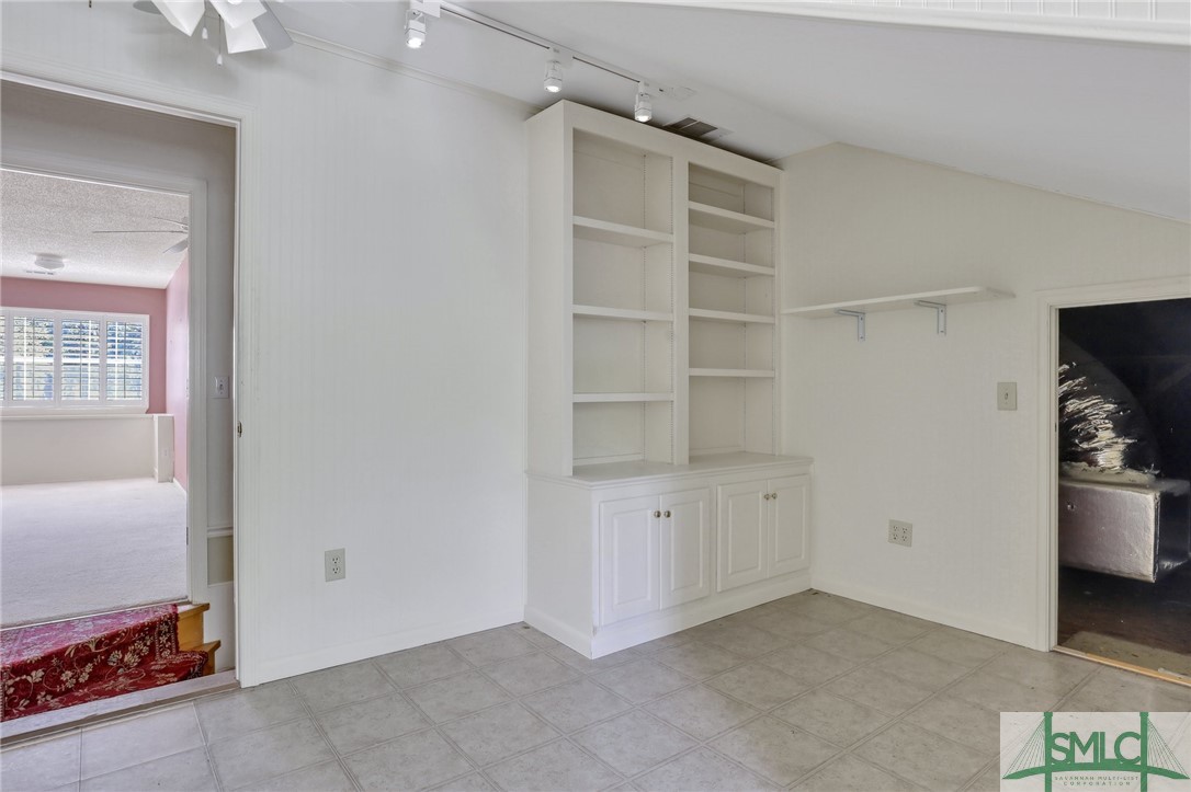 5 Pipers Pond Lane