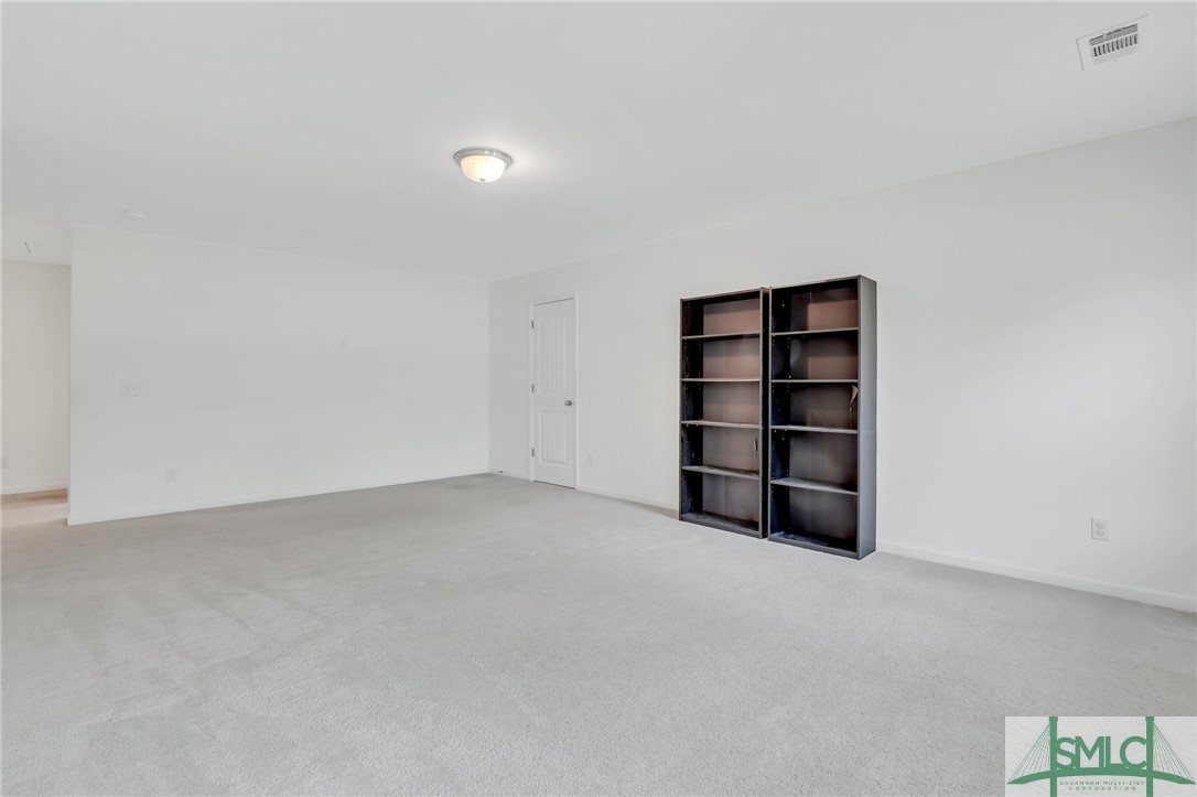 109 E Long Street