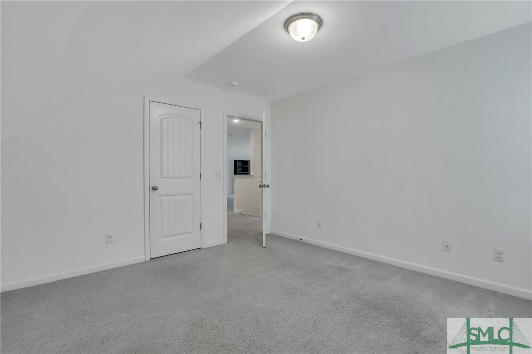 109 E Long Street
