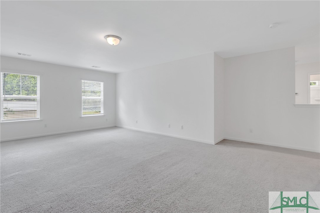 109 E Long Street