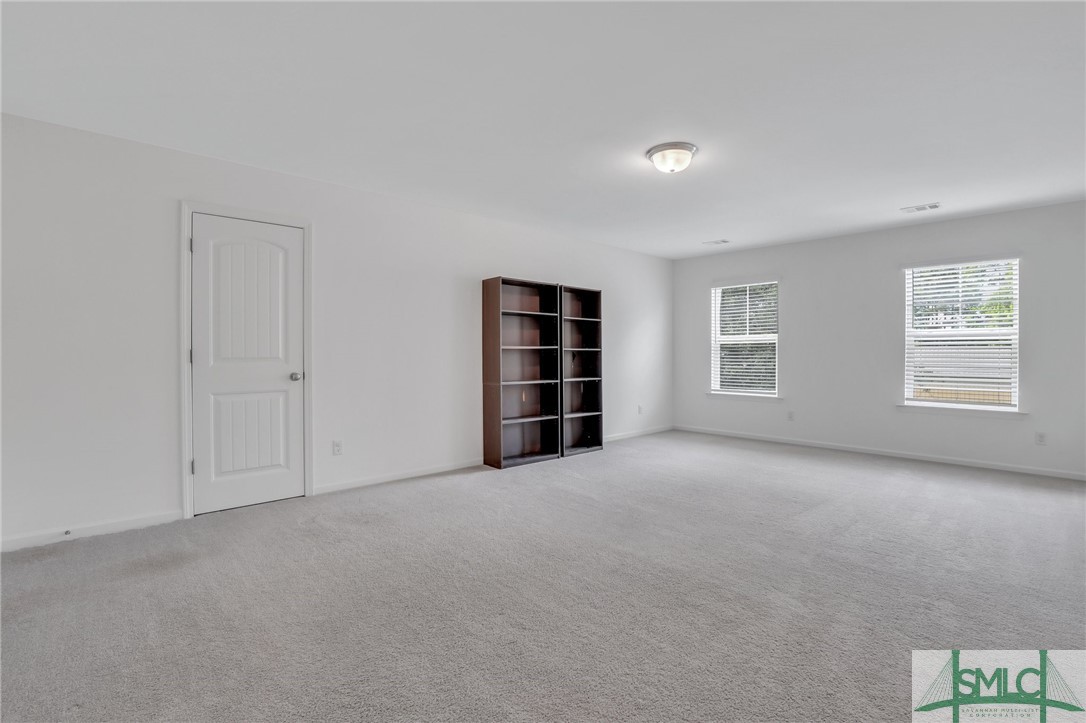 109 E Long Street