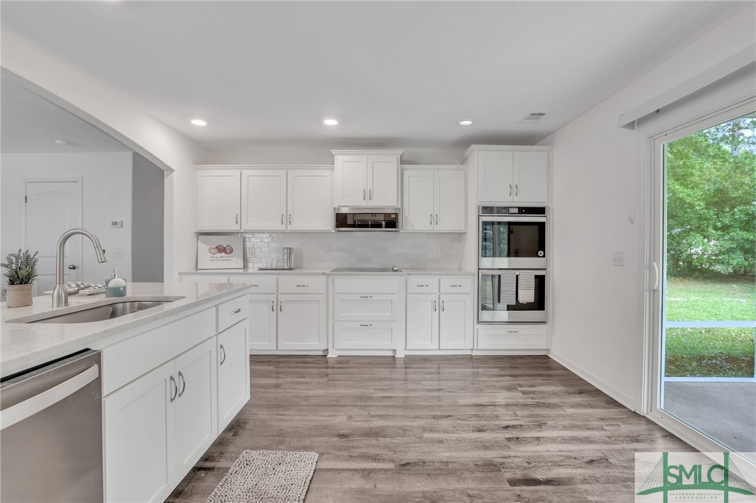 109 E Long Street