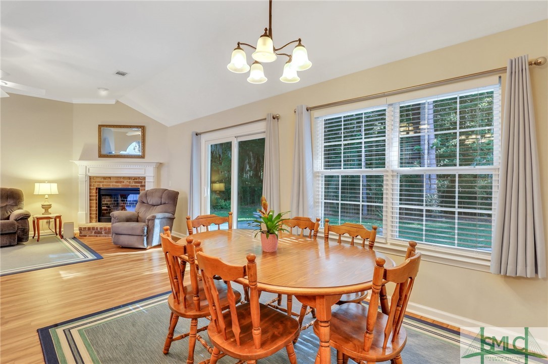 8 Bluebird Court