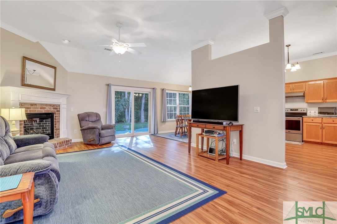 8 Bluebird Court