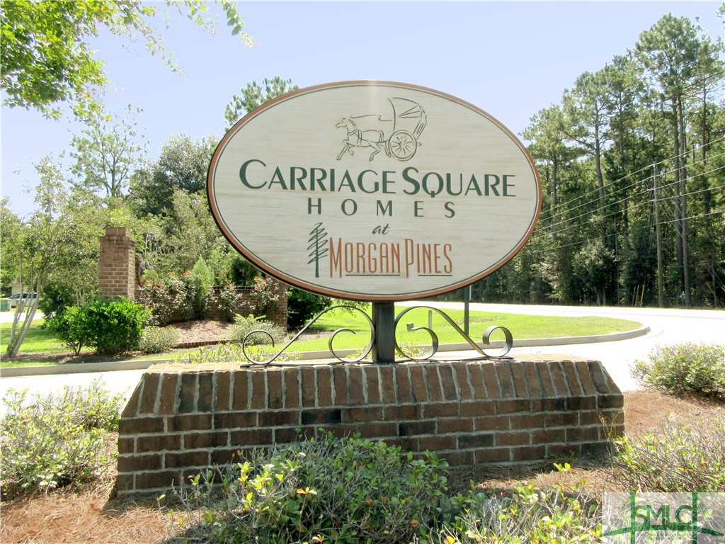 100 Coach House Square