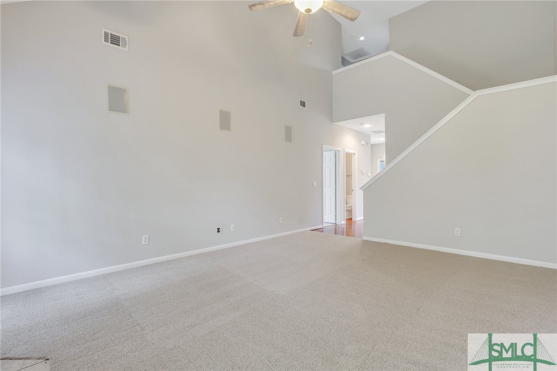 100 Coach House Square