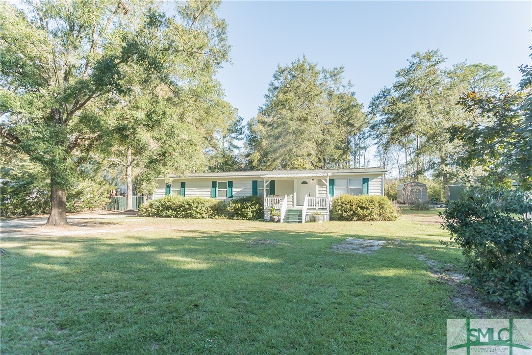 122 Edgewater Drive