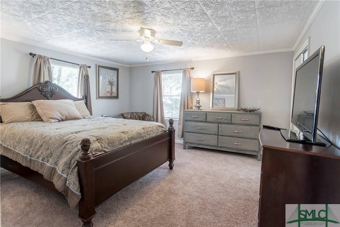 122 Edgewater Drive