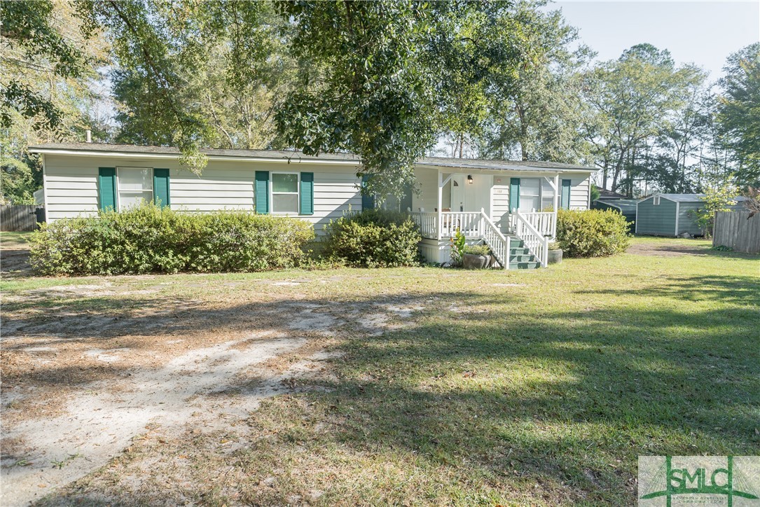 122 Edgewater Drive