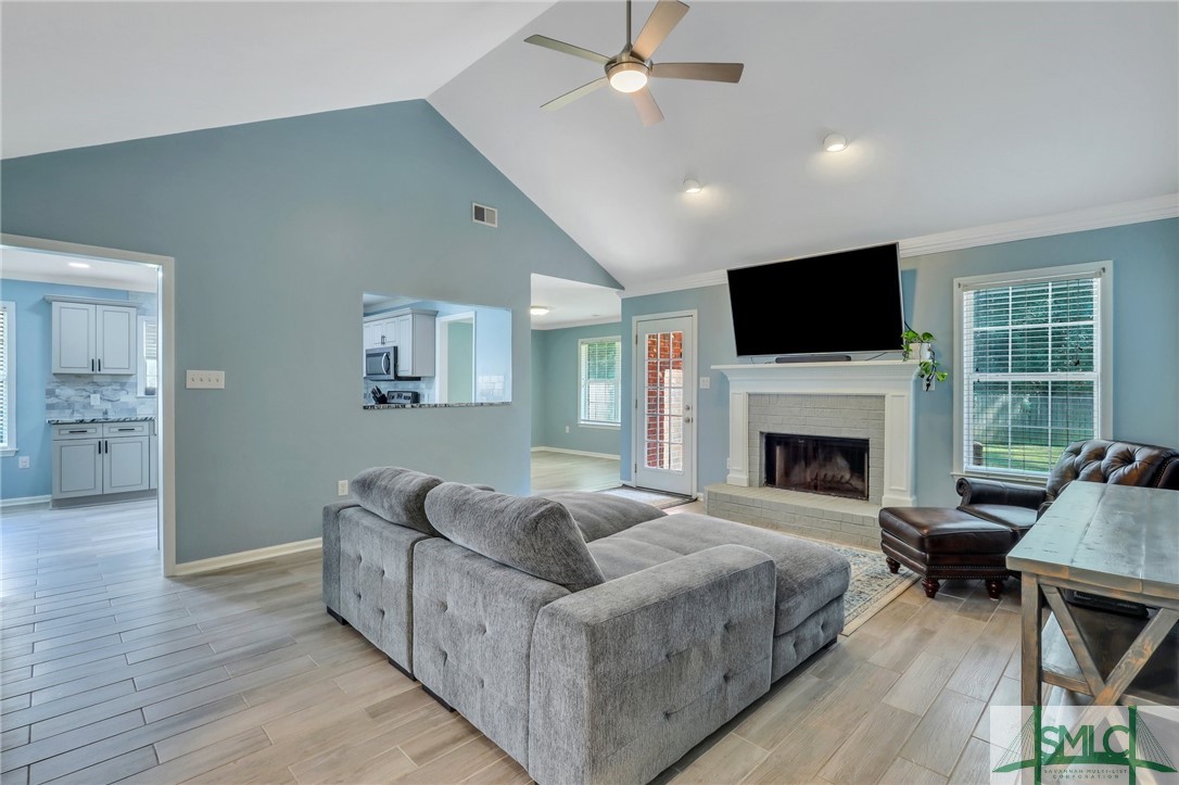 484 Greenwich Drive