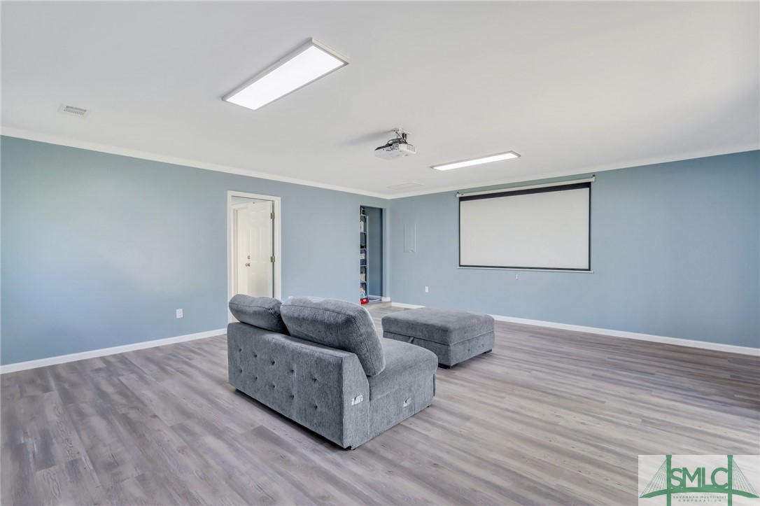 484 Greenwich Drive
