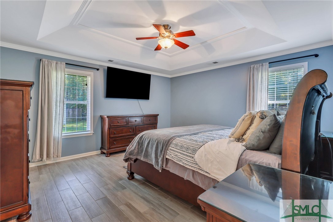 484 Greenwich Drive