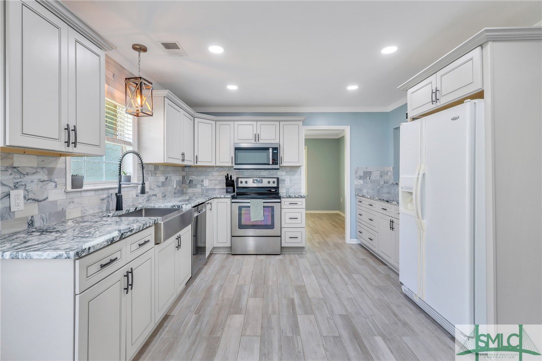 484 Greenwich Drive