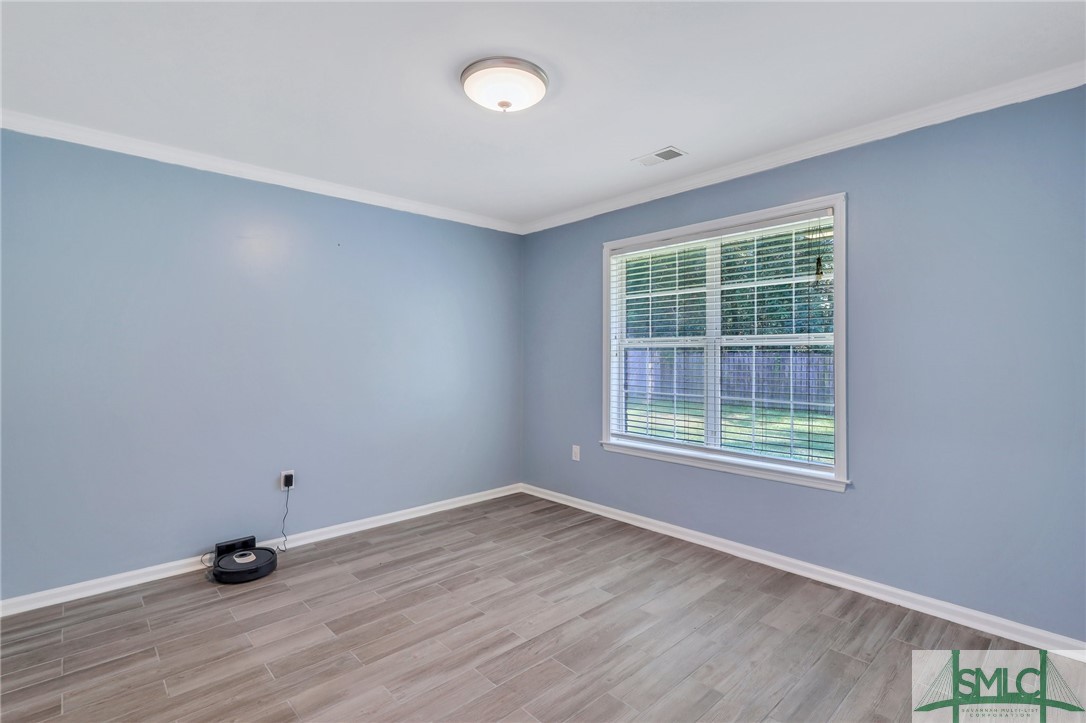 484 Greenwich Drive