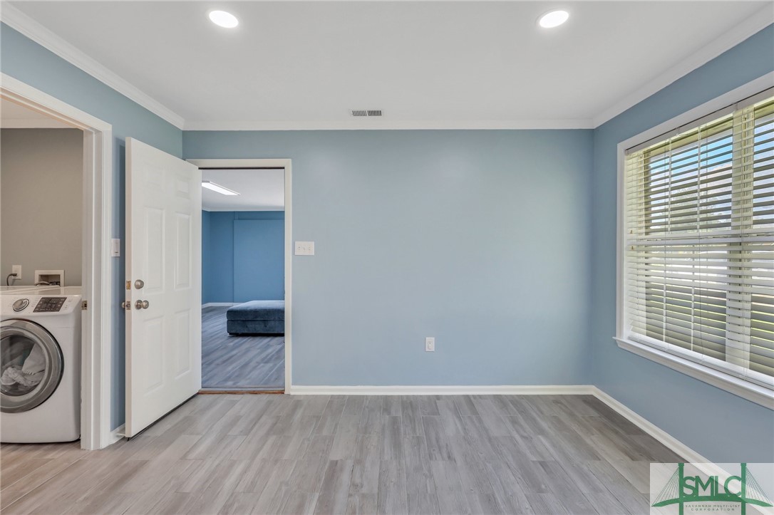 484 Greenwich Drive