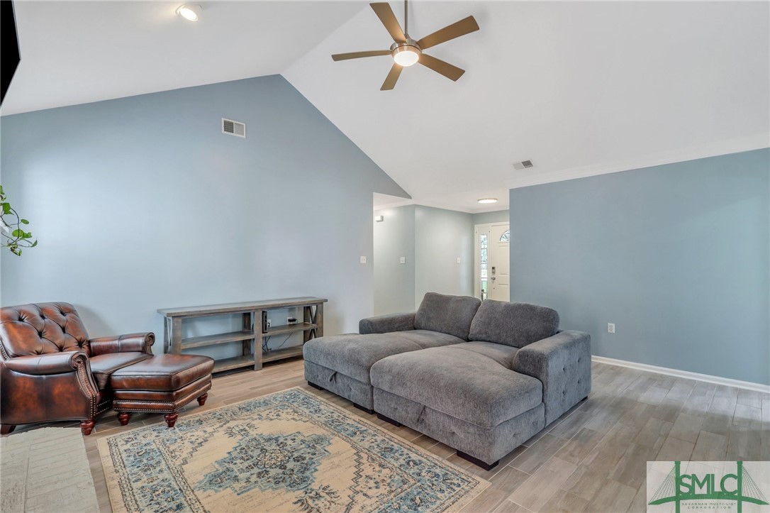 484 Greenwich Drive