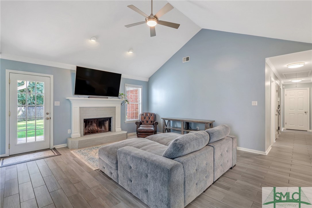 484 Greenwich Drive