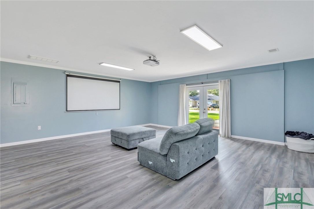 484 Greenwich Drive