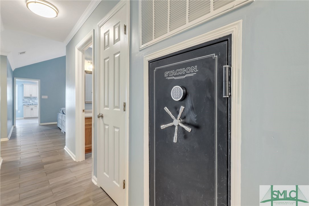484 Greenwich Drive