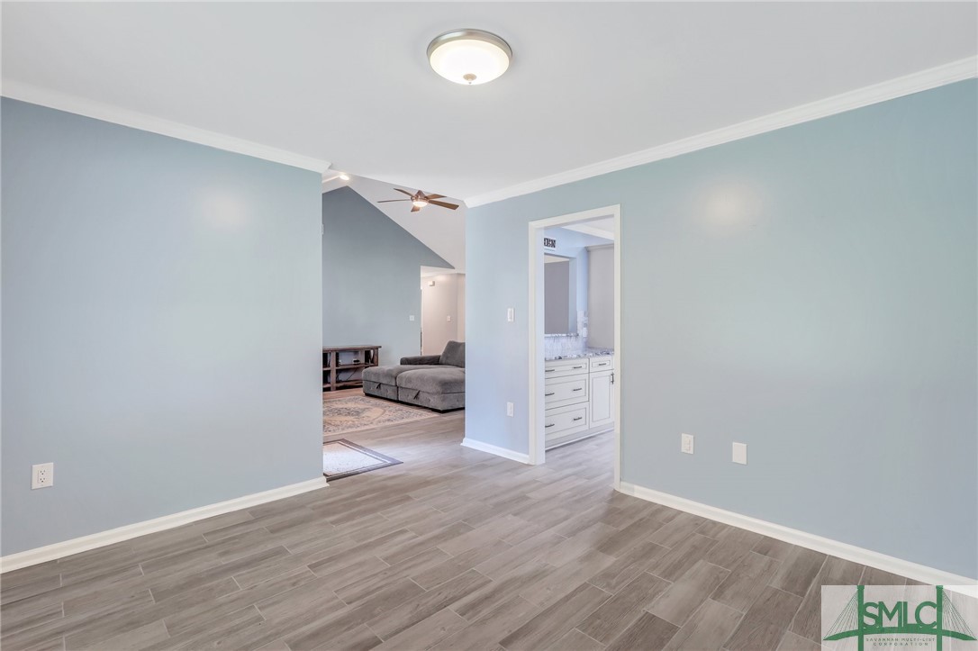 484 Greenwich Drive