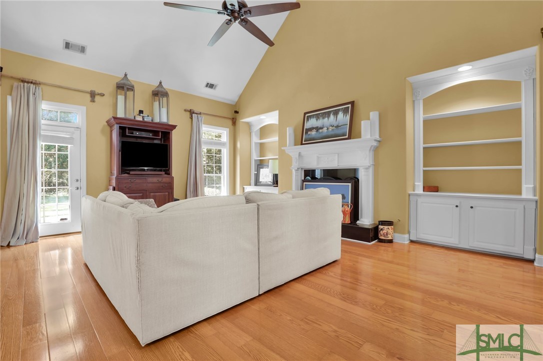 34 White Oak Bluff