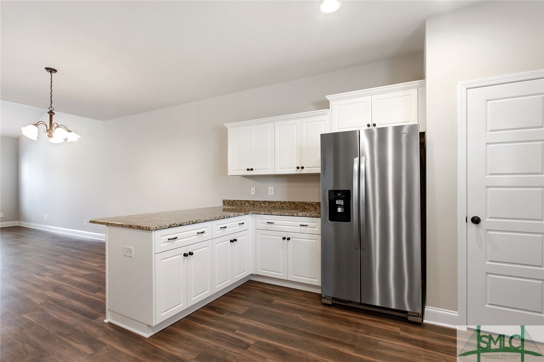 501 Potterstone Square