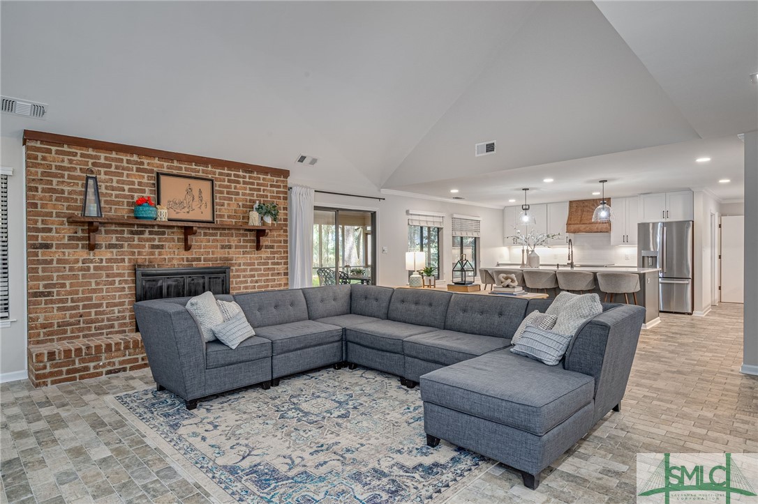9 Howley Lane