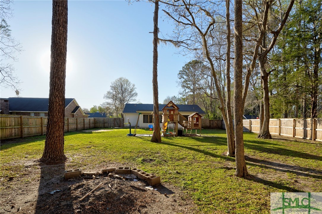 406 Maple Street