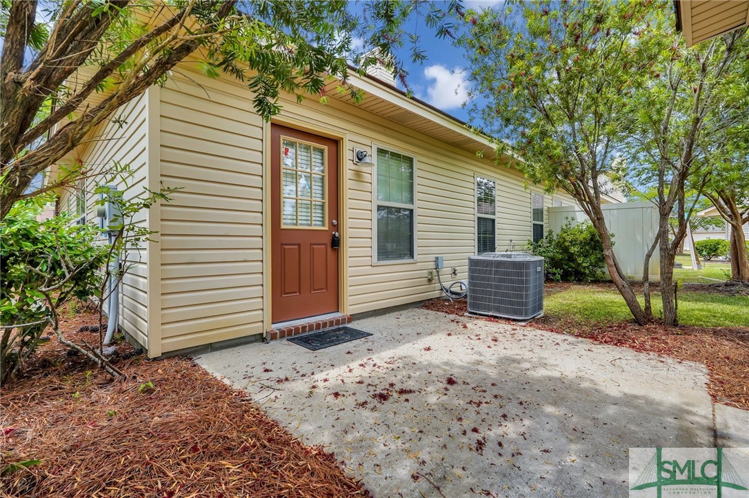 104 Coach House Square