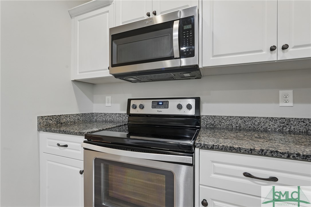 503 Potter Stone Square